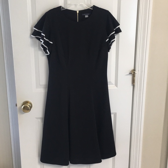 Tommy Hilfiger Dresses & Skirts - Tommy Hilfiger dress- Black. Size 10